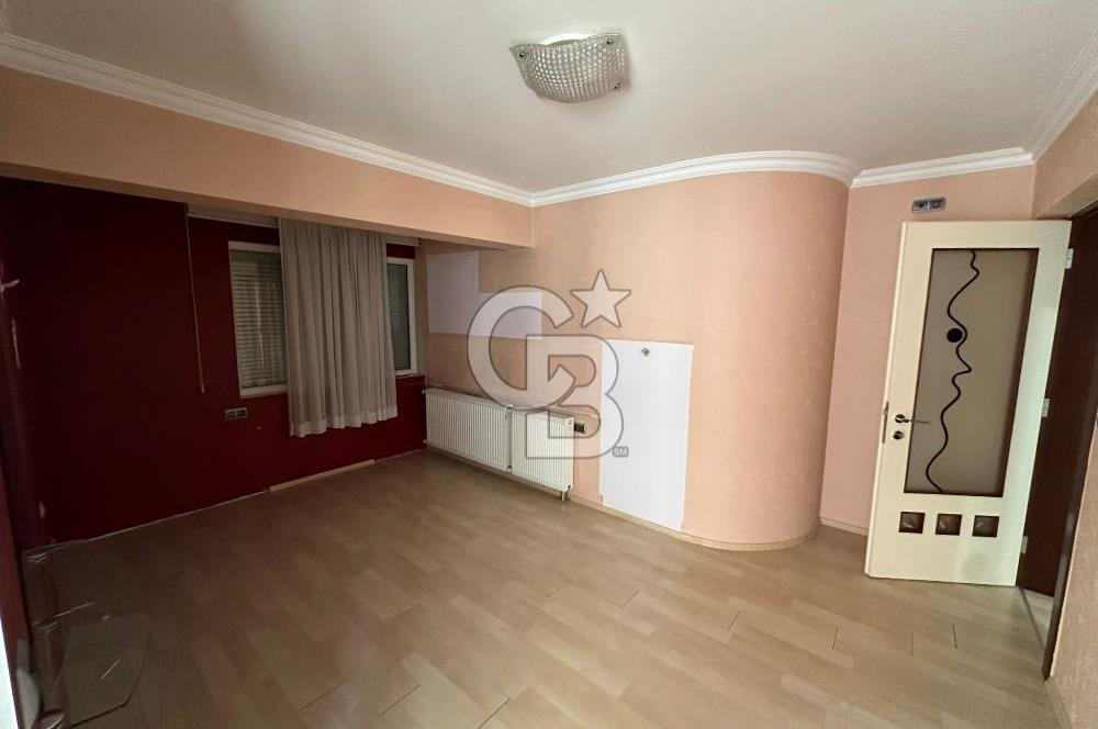 Çamlık'ta 250m² 4+2 Ara Kat Satılık Daire