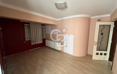Çamlık'ta 250m² 4+2 Ara Kat Satılık Daire