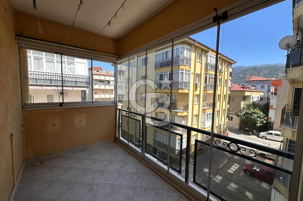 Çamlık'ta 250m² 4+2 Ara Kat Satılık Daire