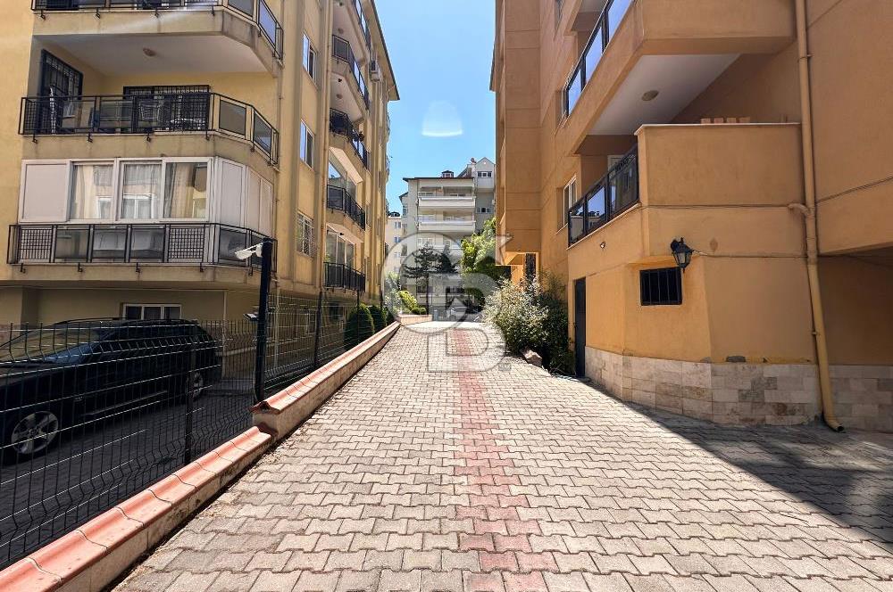 Çamlık'ta 250m² 4+2 Ara Kat Satılık Daire