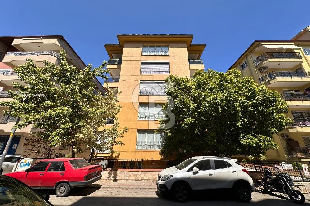 Çamlık'ta 250m² 4+2 Ara Kat Satılık Daire