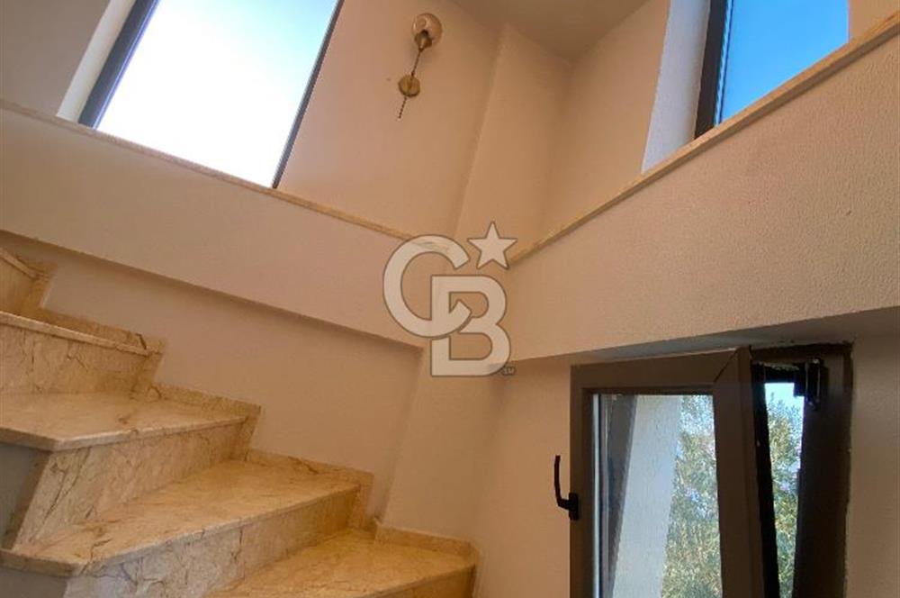 SALİHLERALTINDA MÜSTAKİL SIFIR 4+1 VİLLA, HAVUZLU& GENİŞ BAHÇELİ