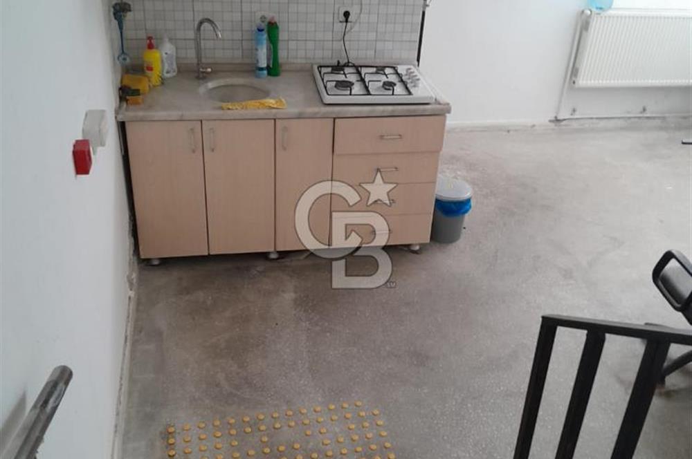 Kabil Caddesi üzerinde 165 m2 İşlek konumda