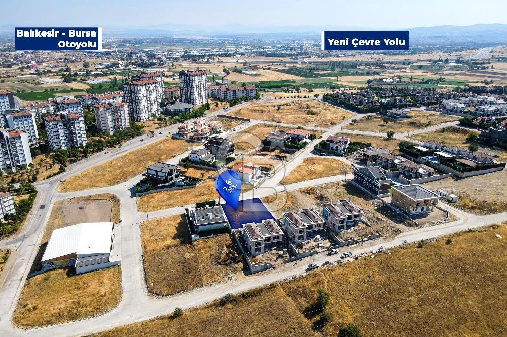 CB EAGLE'dan KARESİ Y.MAHALLEDE VİLLALAR BÖLGESİNDE SATILIK ARSA