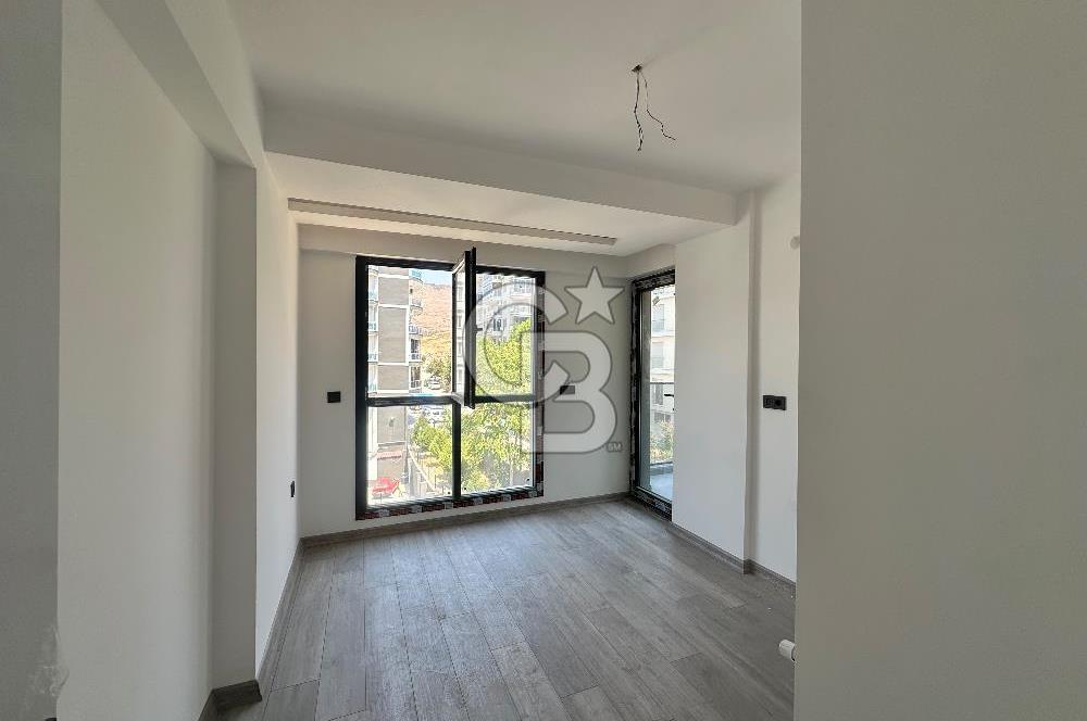 Bayraklı Körfez Mh Kapalı Mutfak Kiralık 2+1 Sıfır Daire