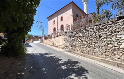 AŞAĞIKIZILCA’DA KİRALIK İKİ KATLI BAHÇELİ MÜSTAKİL EV