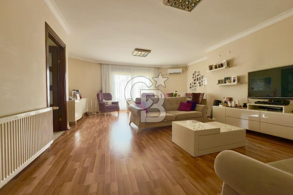 YENİ GİRNE CADDE ÜZERİ SARI REZİDANS DA SATILIK 3+1 DAİRE