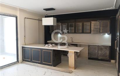 COLDWELL BANKER'den TECDE MACAR MİLYONER de SATILIK REZİDANS