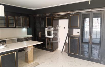 COLDWELL BANKER'den TECDE MACAR MİLYONER de SATILIK REZİDANS