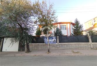 COLDWELL BANKER SAFİR'den YAKINCA da 5+1 KİRALIK VİLLA