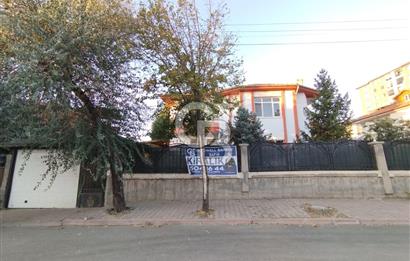 COLDWELL BANKER SAFİR'den YAKINCA da 5+1 KİRALIK VİLLA