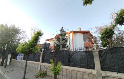 COLDWELL BANKER SAFİR'den YAKINCA da 5+1 KİRALIK VİLLA