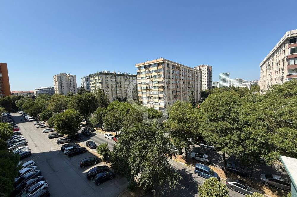 Ataköy 5.Kısım'da, Merkezi, Full Eşyalı Özel Tasarım ve Mimari