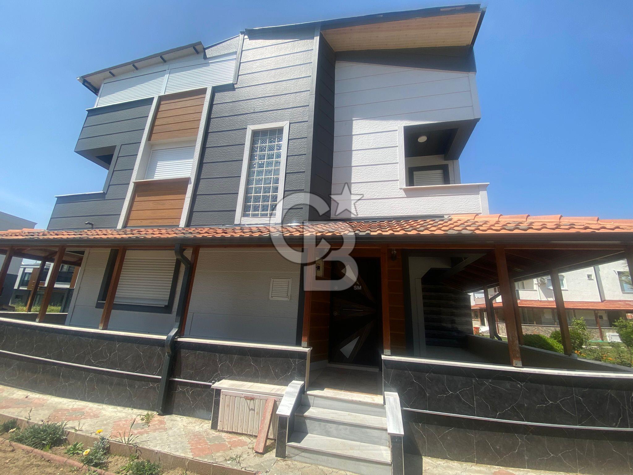 DİKİLİ SOMALILAR 13 EYLÜL SİTESİNDE SATILIK KÖŞE YAZLIK