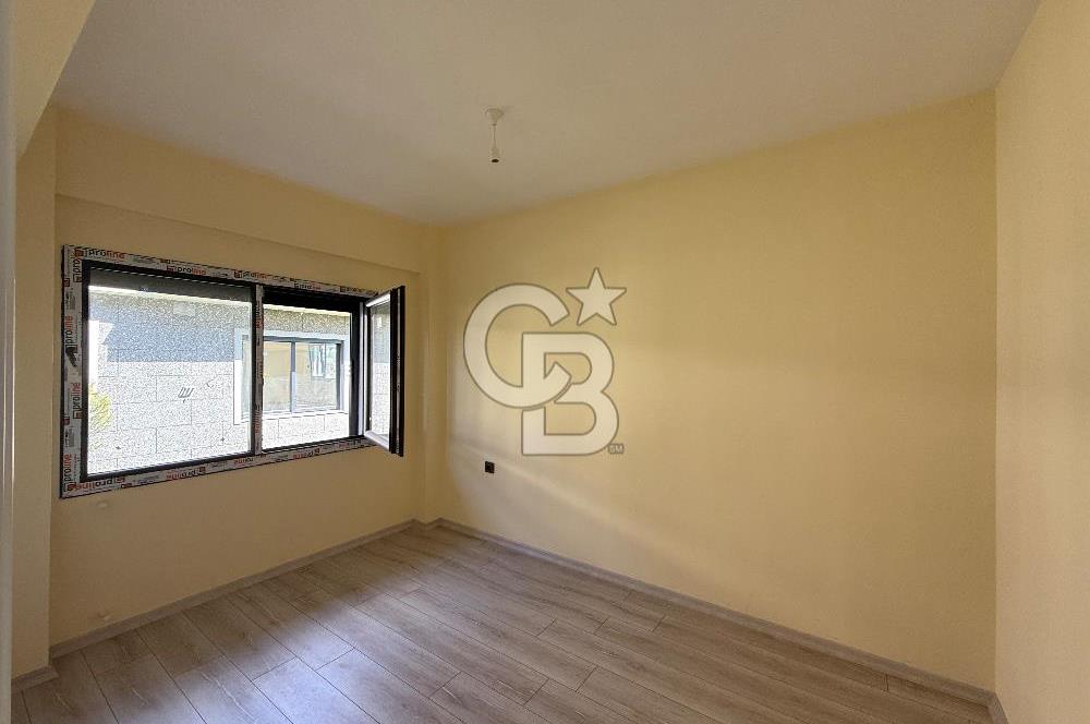 ÇANDARLI MERKEZDE  SİTE İÇİNDE SIFIR 1+1  SATILIK DAİRE