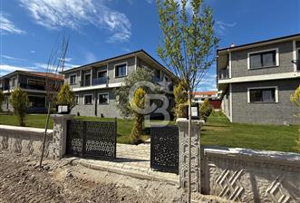 ÇANDARLI MERKEZDE  SİTE İÇİNDE SIFIR 1+1  SATILIK DAİRE