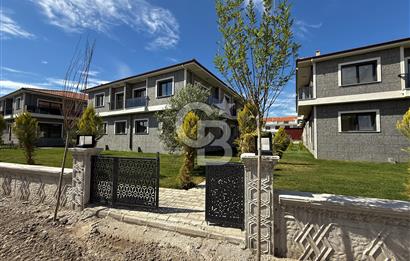 ÇANDARLI MERKEZDE  SİTE İÇİNDE SIFIR 1+1  SATILIK DAİRE