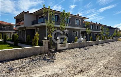 ÇANDARLI MERKEZDE  SİTE İÇİNDE SIFIR 1+1  SATILIK DAİRE