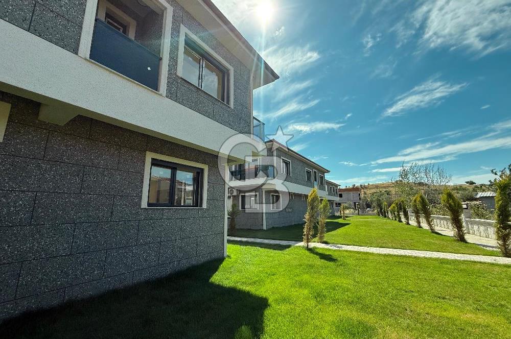ÇANDARLI MERKEZDE  SİTE İÇİNDE SIFIR 1+1  SATILIK DAİRE