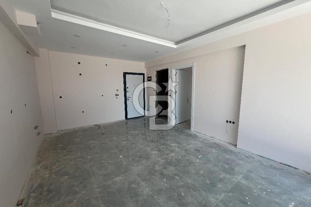 Küçükçiğli Atlas Life Sitesinde 1+1 Satılık Havuz Cephe Daire