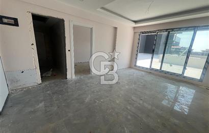 Küçükçiğli Atlas Life Sitesinde 1+1 Satılık Havuz Cephe Daire