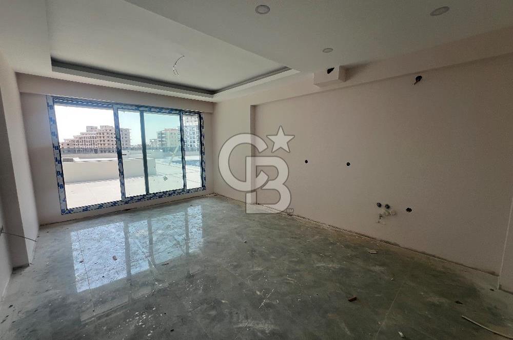 Küçükçiğli Atlas Life Sitesinde 1+1 Satılık Havuz Cephe Daire