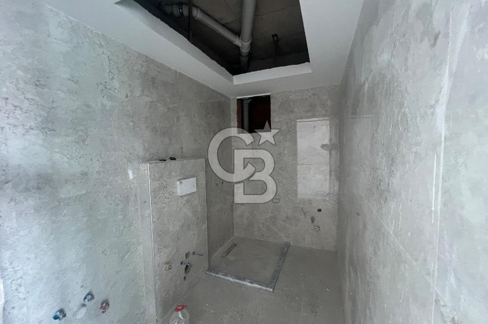 Küçükçiğli Atlas Life Sitesinde 1+1 Satılık Havuz Cephe Daire