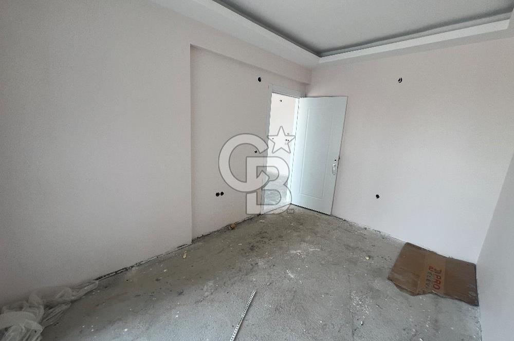 Küçükçiğli Atlas Life Sitesinde 1+1 Satılık Havuz Cephe Daire