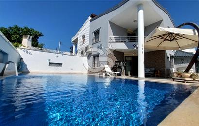 ÇEŞME ŞİFNE DE TADİLATLI HAVUZLU SATILIK 3+1 VİLLA