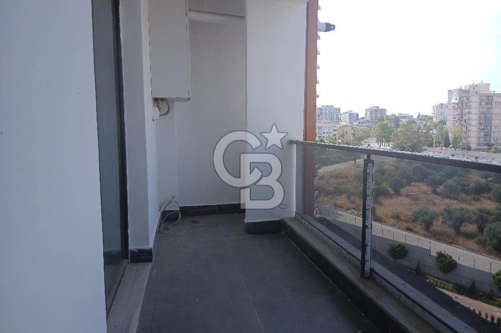 Torbalı Ayrancılar İnönü Mahallesin'de Grand Twin Towers'da 1+1 Kiralık Daire 