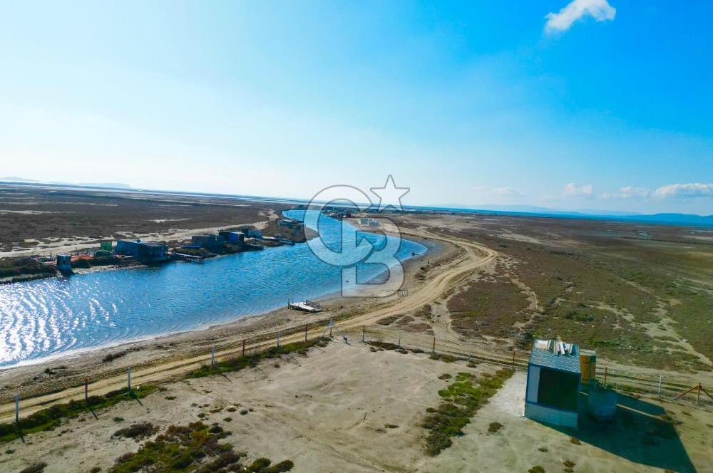 FOÇA YENİBAĞARASINDA KENDİ TAPUSU OLAN TARLA