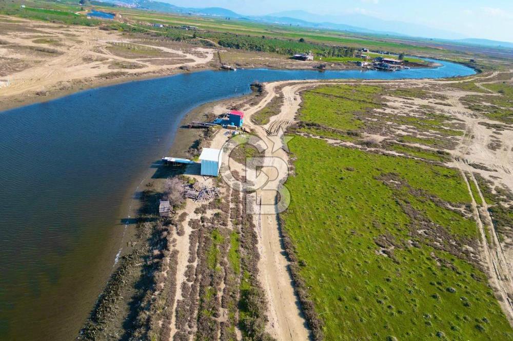 FOÇA YENİBAĞARASINDA KENDİ TAPUSU OLAN TARLA
