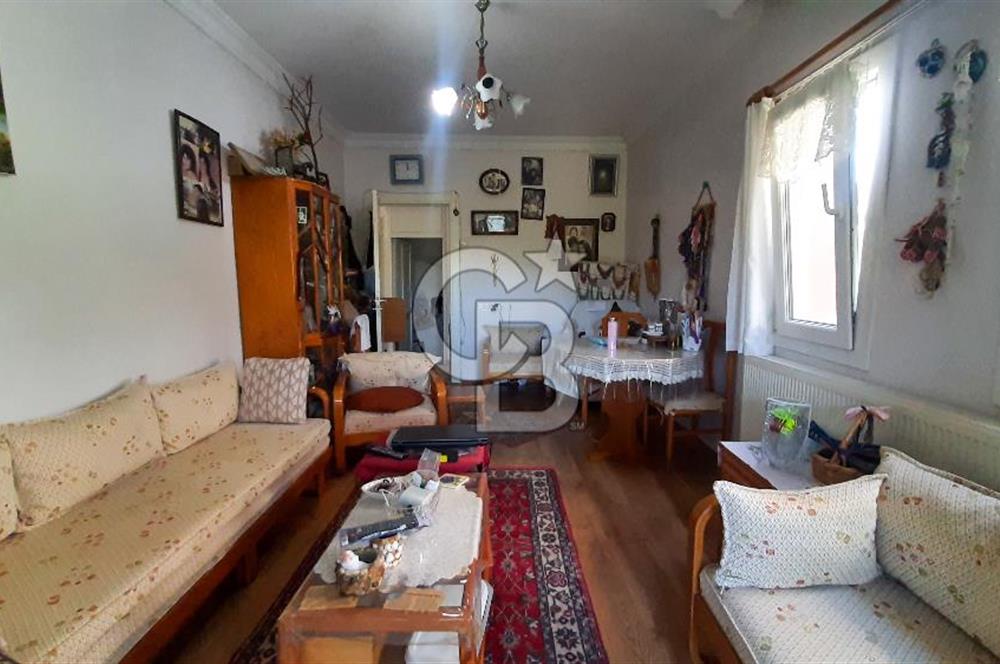 Çeşmealtı nda deniz manzaralı satılık villa