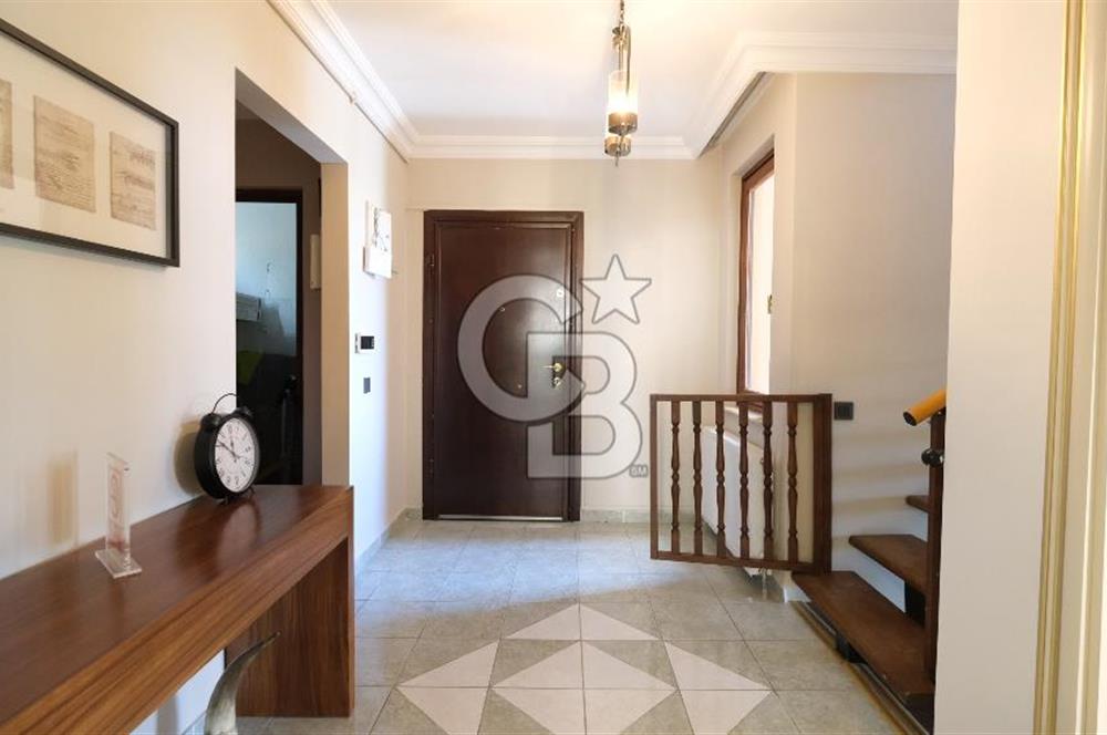 Dikmen Vadisinde Konut ve İşyerine Uygun Doğayla İç İçe Bahçe Kullanımlı Triblex Daire