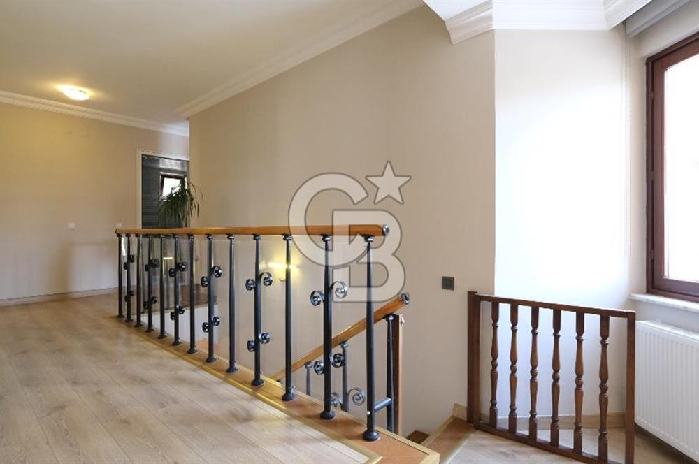 Dikmen Vadisinde Konut ve İşyerine Uygun Doğayla İç İçe Bahçe Kullanımlı Triblex Daire