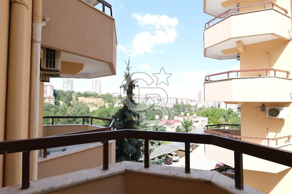 Dikmen Vadisinde Konut ve İşyerine Uygun Doğayla İç İçe Bahçe Kullanımlı Triblex Daire