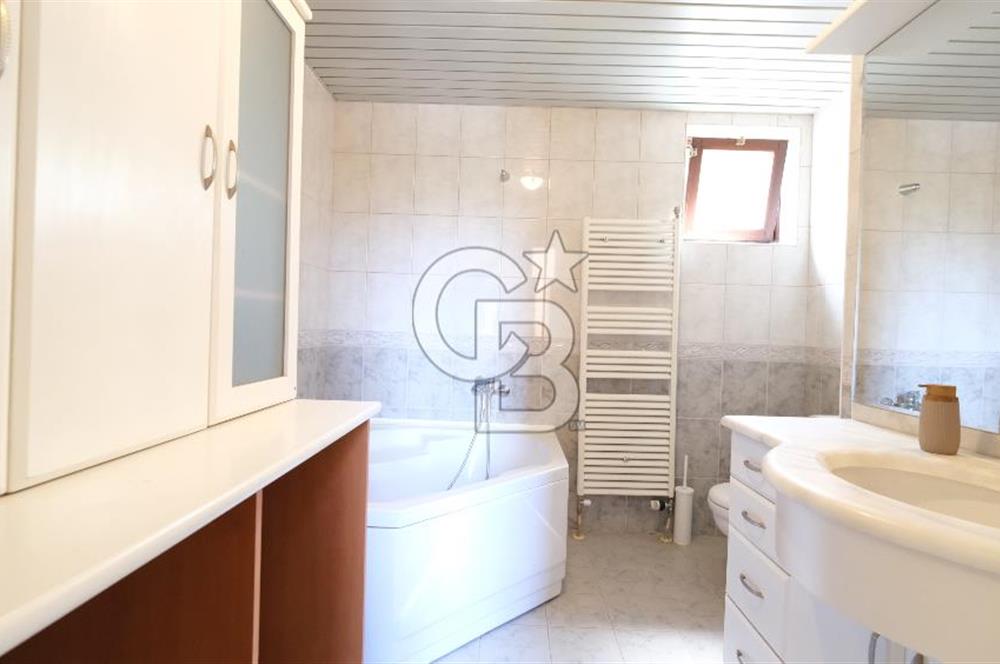 Dikmen Vadisinde Konut ve İşyerine Uygun Doğayla İç İçe Bahçe Kullanımlı Triblex Daire
