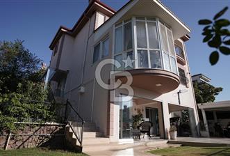 GÜZELBAHÇE YELKİ'DE MÜSTAKİL BAHÇELİ SATILIK VİLLA
