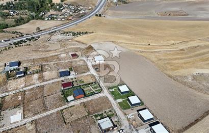 Ankara Bala Yolu Üzerinde 10 Dönüm, Anayol Kenarı