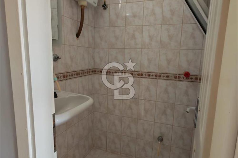 Önder Caddesinde Ptt Yanı Satılık 3+1