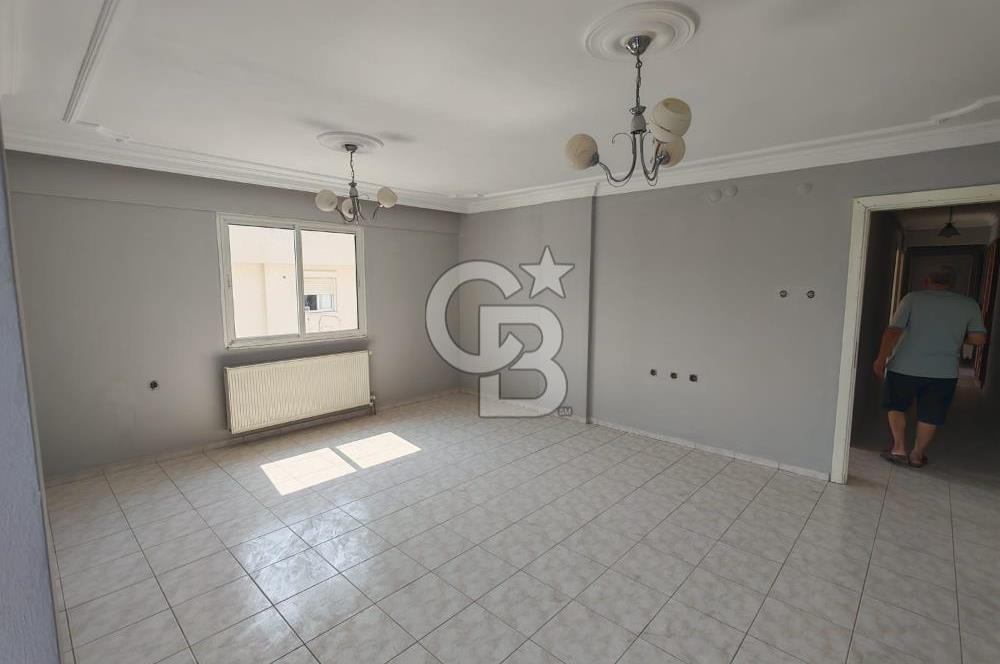 Önder Caddesinde Ptt Yanı Satılık 3+1