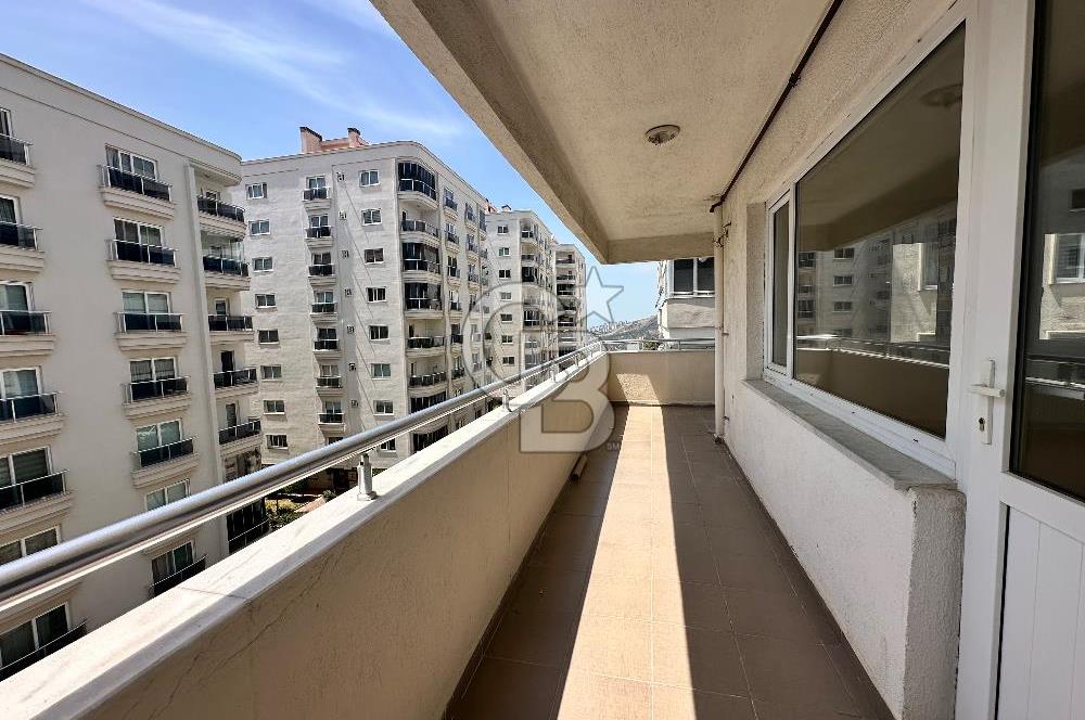 Kiralık 3+1 Daire Körfez Mahallesi 