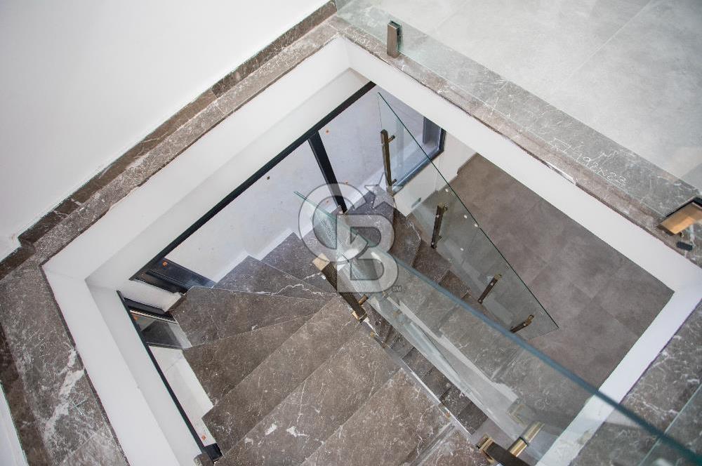 Menemen Buruncuk Mah.Çanakkale Asfalt Üzeri  Kiralık Depo&Antrepo