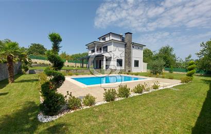 KARTEPE DERBENT SATILIK DOĞA İÇİNDE 6+1 MÜSTAKİL VİLLA