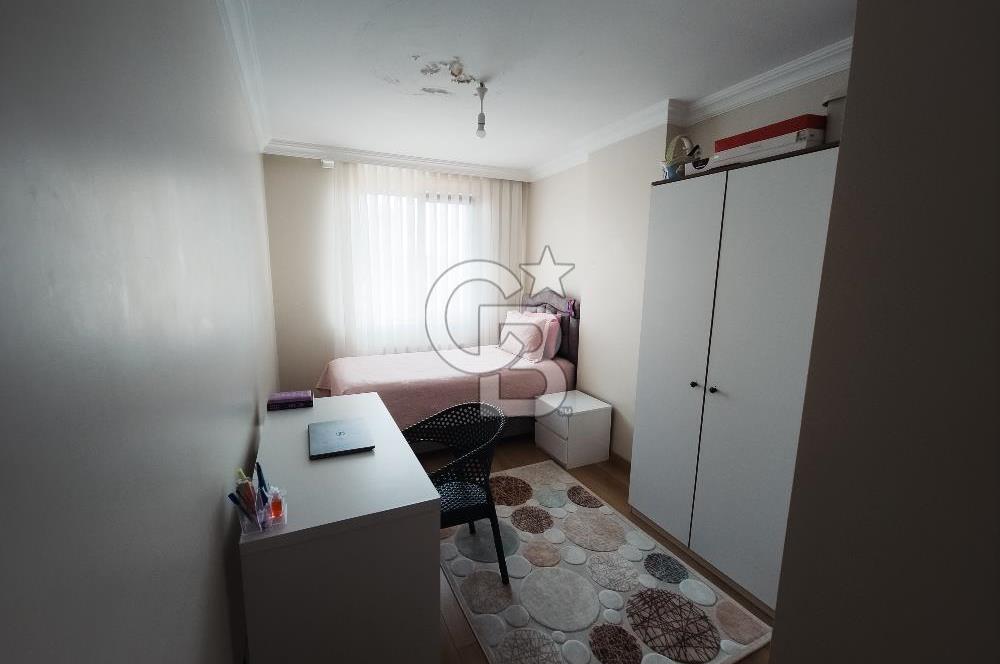 Çekmeköy Merkez Mahallesinde | Geniş 5+2 – Net 185 m² | Aile Yaşamına Uygun
