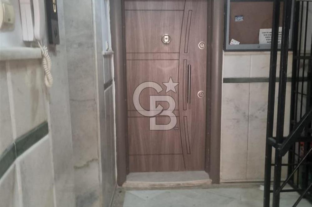 KARŞIYAKA AKSOY MERKEZDE TADİLATLI 3+1 SATILIK DAİRE