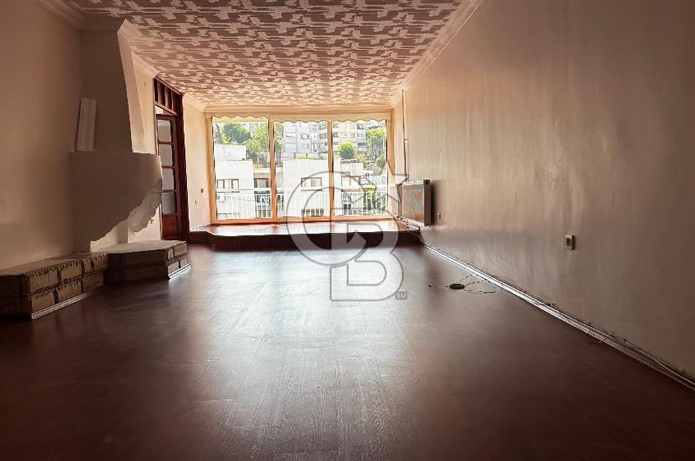 İzmir Konak Göztepe’de SATILIK 3+1 DAİRE