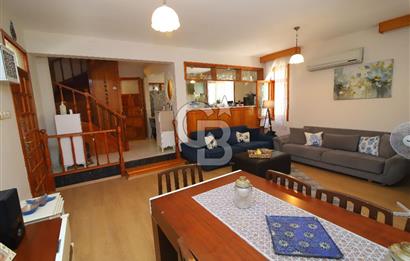 Urla Kalabak'ta Deniz Manzaralı Tam Müstakil 4+1 Villa Satılık