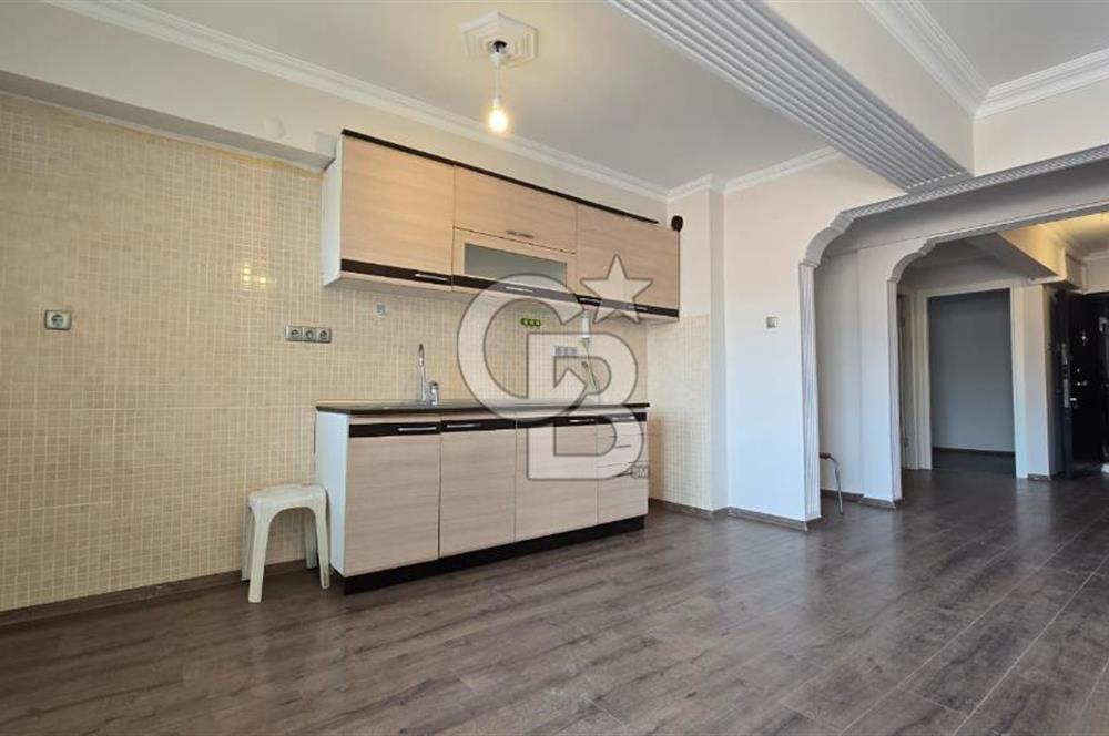 Konak Güzelyalı'da Satılık Merkezi Konum 3+1 Satılık Daire