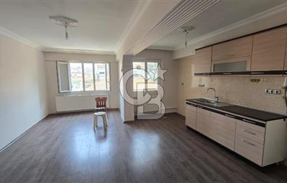 Konak Güzelyalı'da Satılık Merkezi Konum 3+1 Satılık Daire